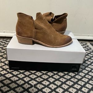 Dolce Vita Chloe boot